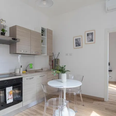 Ihost Flat - Monza 20 Milán