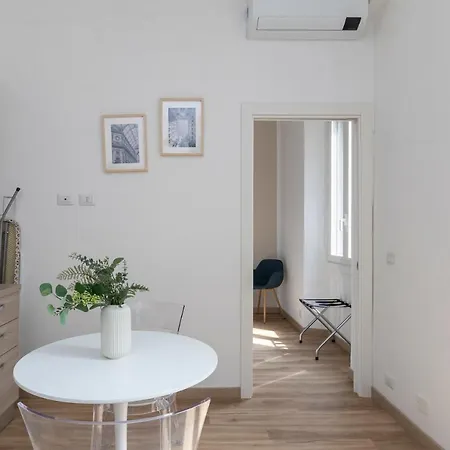 Apartment Ihost Flat - Monza 20 *