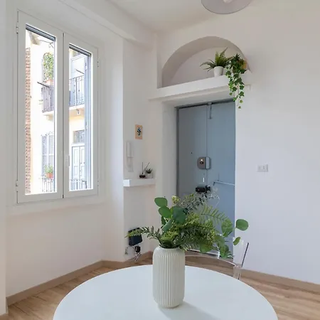 Ihost Flat - Monza 20 Milán